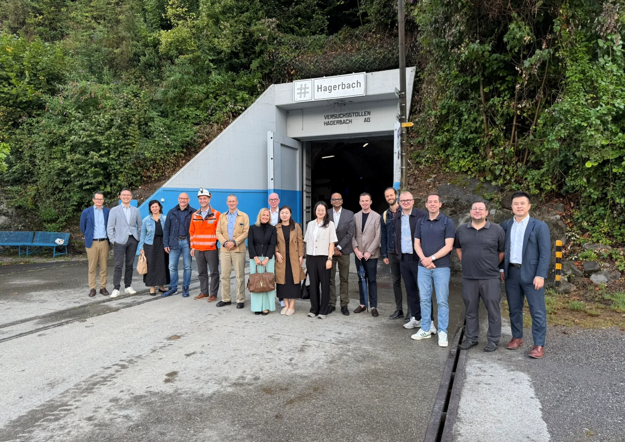 Innovation Tour in der Ostschweiz: Delegation erlebt Zukunftstechnologien hautnah